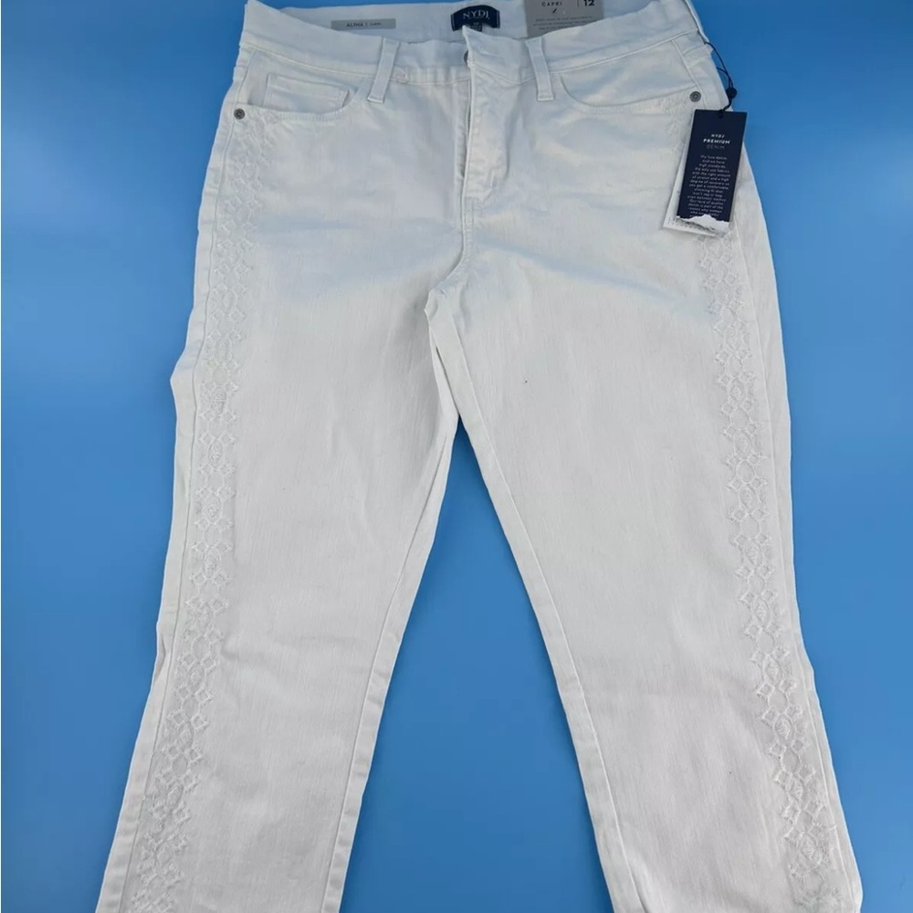 NWT Not Your Daughters Jeans White Women's Jeans with detailing on legs